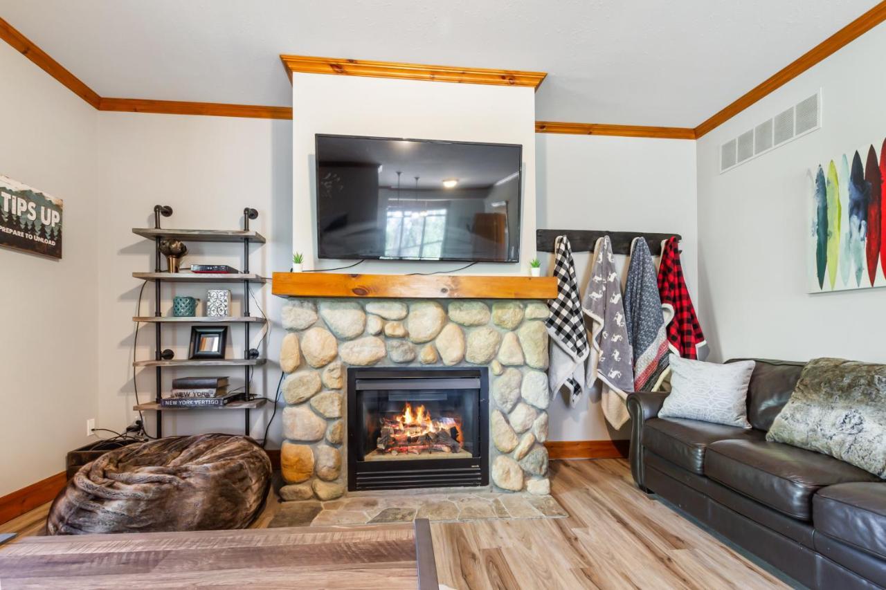 Blue Mountain 3 Bedroom Dream Chalet 81590 Collingwood Exterior foto